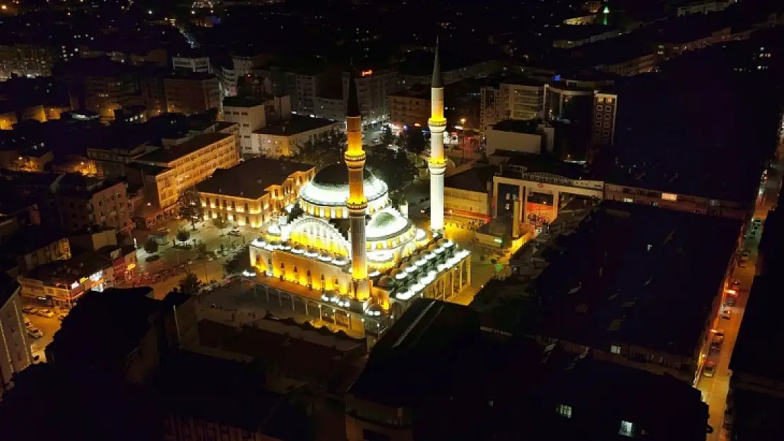 Başkan Yanılmaz'dan İzzetpaşa Camii Önerisi