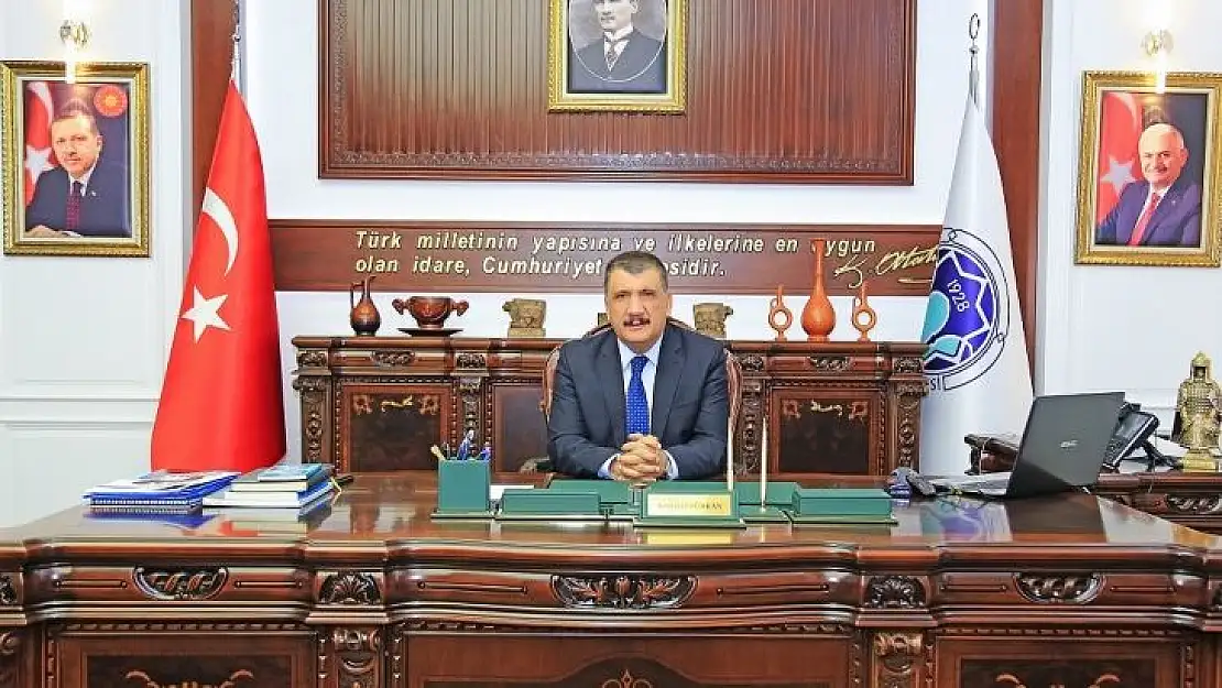 Başkan Gürkan'ın İstiklal Marşımızın Kabulünün 97. Yıldönümü Mesajı