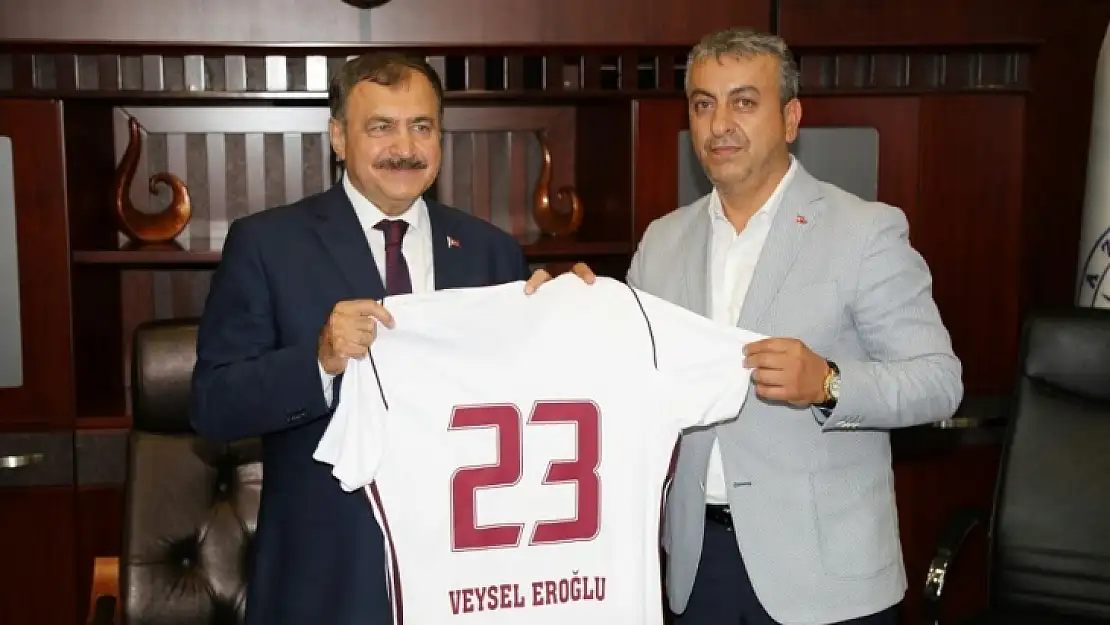 Bakan Eroğlu Elazığ Belediyesi'ni Ziyaret Etti