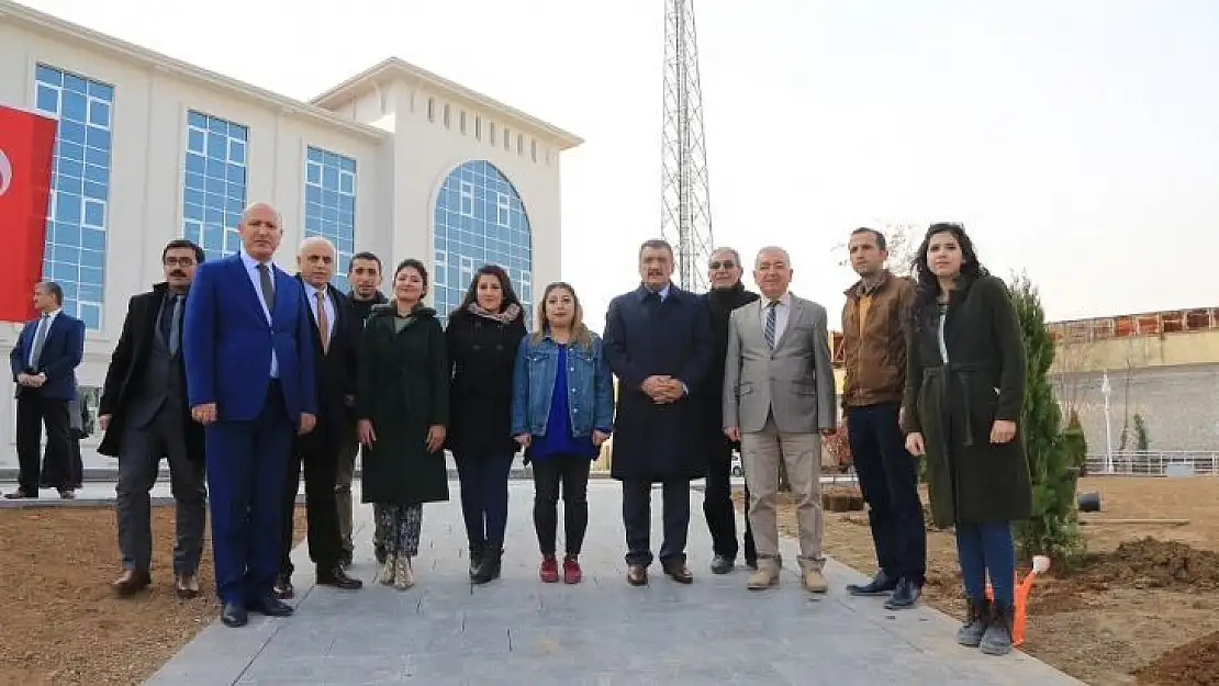 Hizmet Binamızın Ön Bahçesi Bir Park Hüviyetine Kavuştu