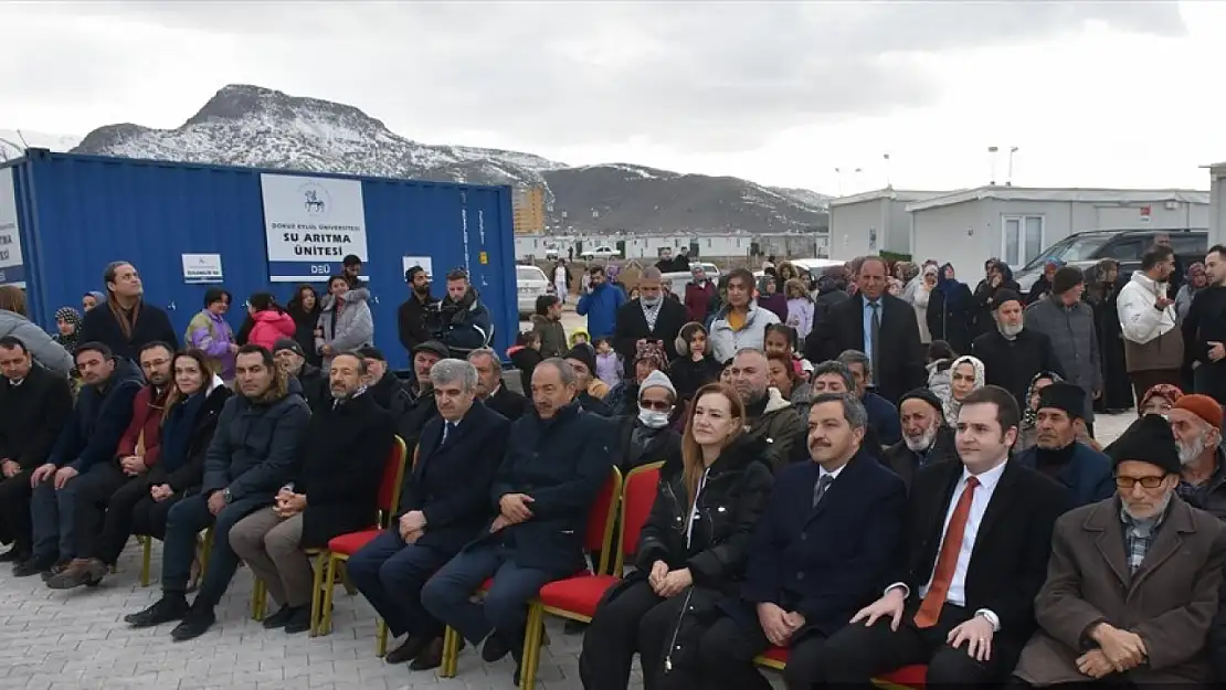 Malatya Malet Konteyner Kenti'ne Dokuz Eylül Üniversitesince yaptırılan mescit açıldı