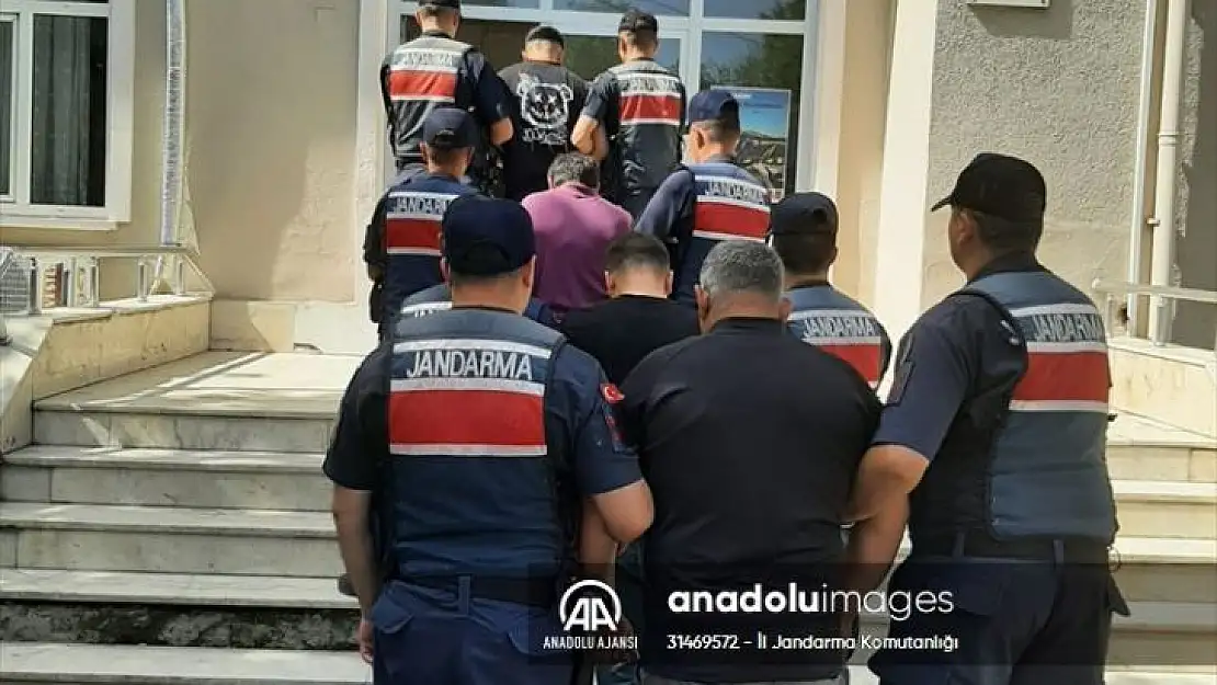 Malatya merkezli 8 ilde cezaevi personeline yönelik operasyonda 22 kişi yakalandı