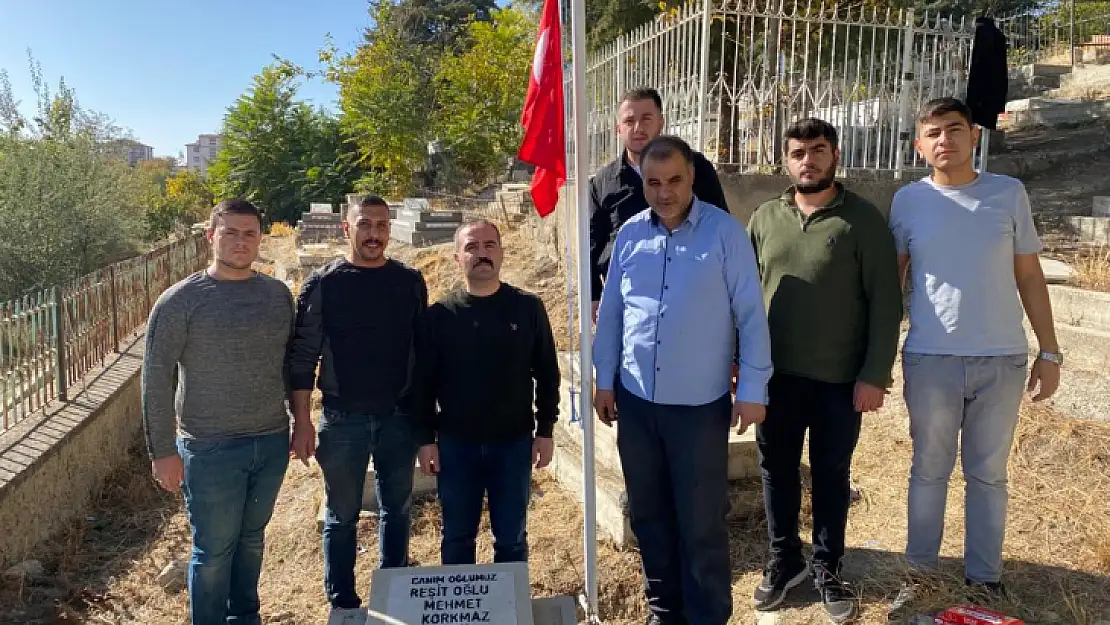 Malatya Ülkü Ocaklarından 'HER ŞEHİDE BİR  BAYRAK' Projesi