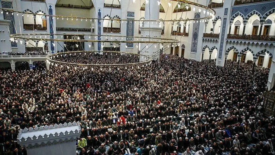 Malatya Valiliğinden Cami Ve Mescitlerde Namaz Kılınmasında Uyulacak Kurallar