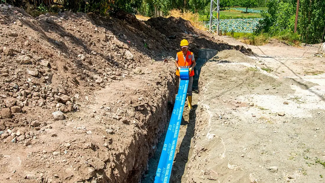 Maski Kuluncak Bicir'e Kanalizasyon Hattı İnşa Ediyor