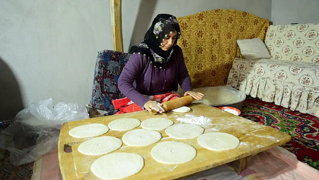 Mayalı Ekşili Ekmek Yarışması Ve Yöresel Ürünler Stantları İçin Hazırlıklar Tamamlandı