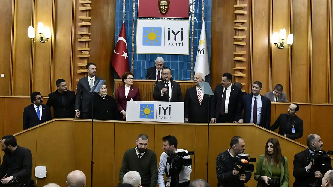 Meral Akşener İYİ Parti Malatya Belediye Başkan Adaylarını Tanıttı