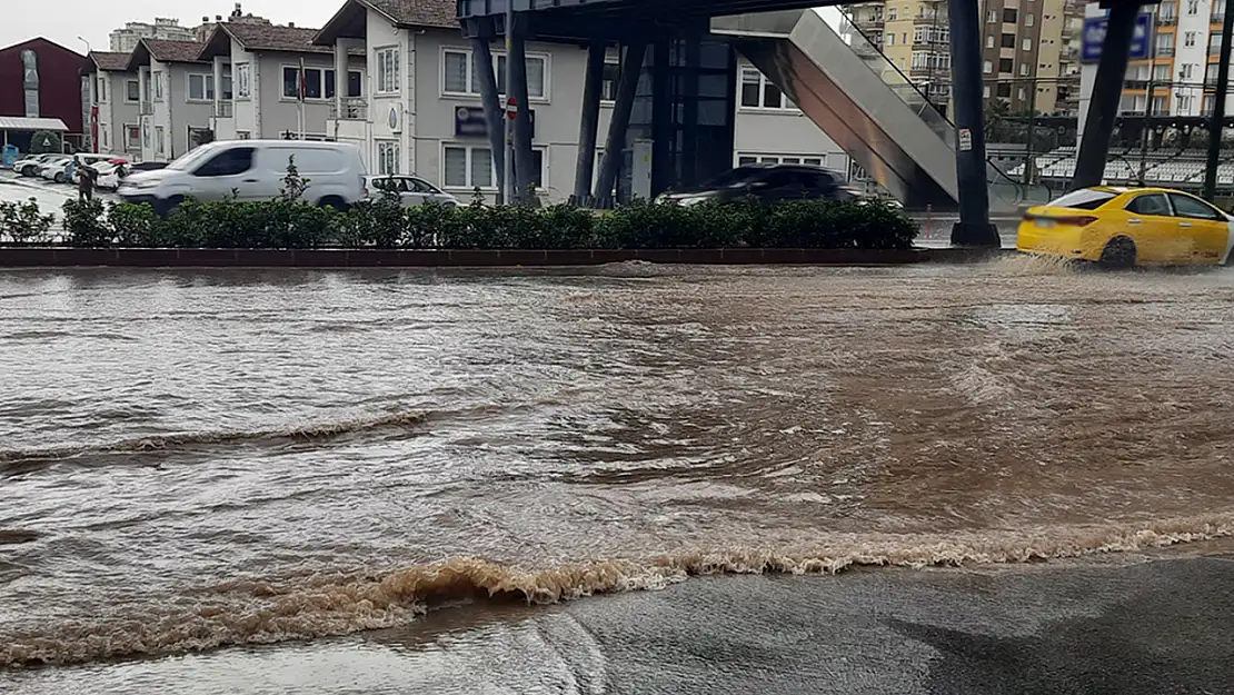 Meteorolojiden 12 kente yağış uyarısı