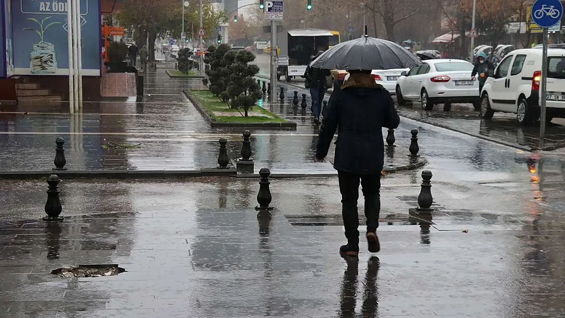 Meteorolojiden 'kuvvetli' yağış uyarısı