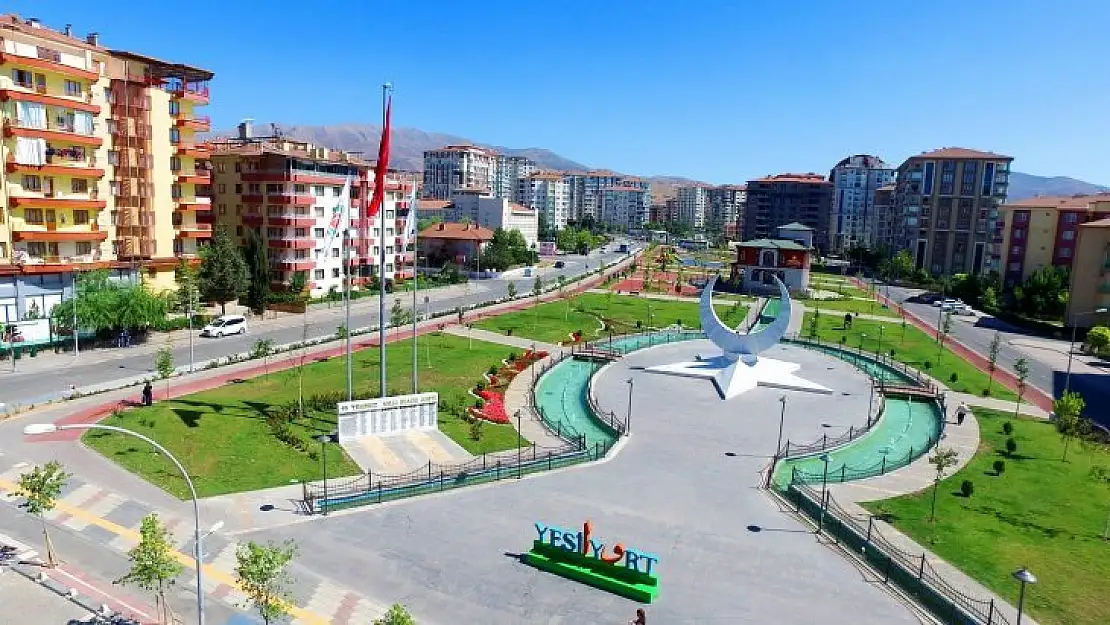 Modern Parklarımız Gelişen Yeşilyurt'un Yüz Akıdır