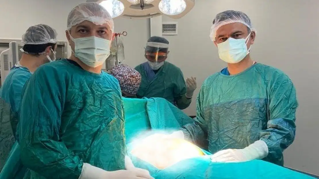 MTÜ'den İntraabdominal Tümoral Kitle Operasyonu