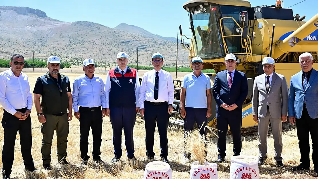 O İlçede Hasadı Yapılan Arpalar, Çiftçilere Ücretsiz Dağıtılacak!