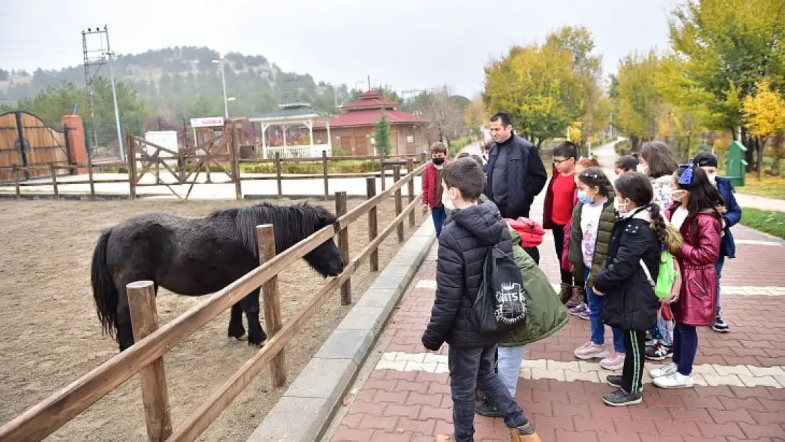 Öğrencilere unutulmaz bir gün yaşattı.