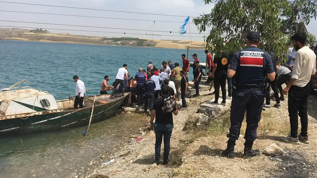 Serinlemek için suya giren genç boğularak hayatını kaybetti