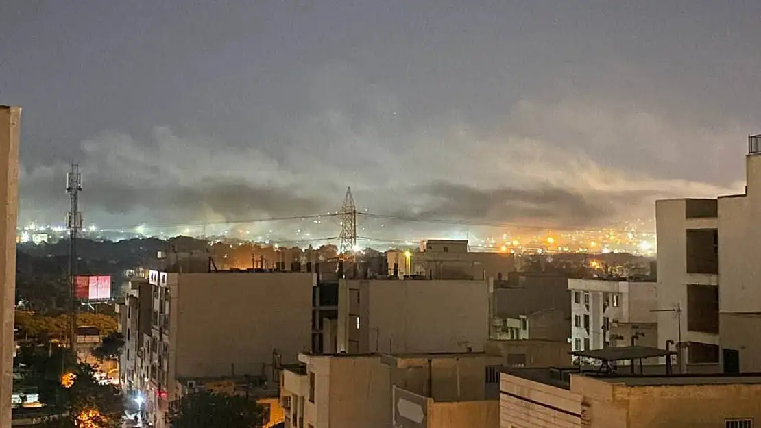 Siyonist rejim İran'a saldırdı: Tahran'da peş peşe patlamalar