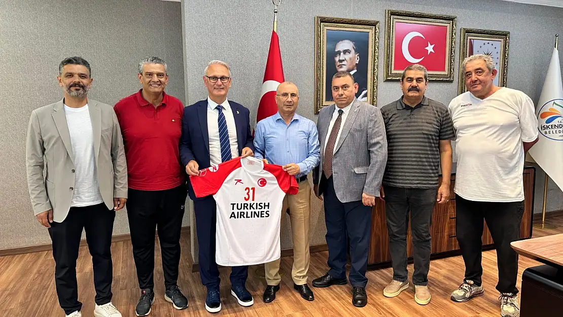 THF Başkanı Uğur Kılıç, Hentbolun Gelişimi için Adana ve İskenderun'da Temaslarda Bulundu