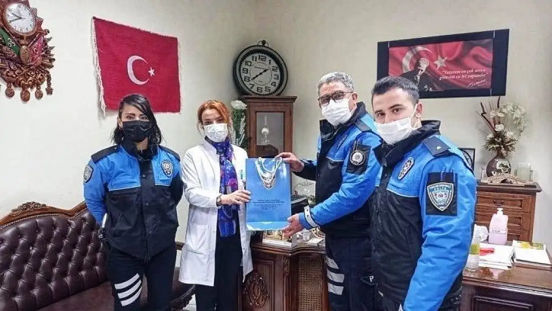 Toplum Destekli Polislerden Sağlık Çalışanlarına ziyaret