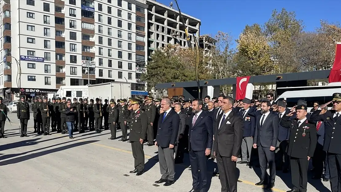 Ulu Önder Atatürk'ün Elazığ'a gelişinin 86. yıl dönümü törenle kutlandı