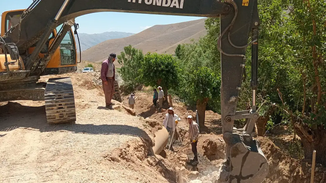 Üzümlü Mahallesi'nin Yolu Güvenli Hale Getiriliyor