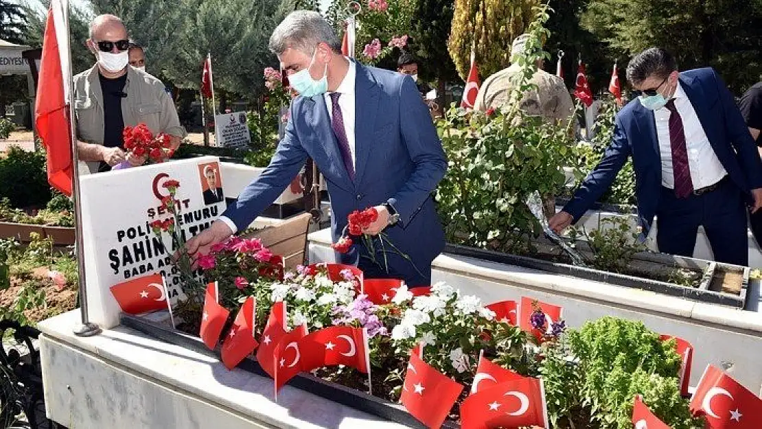 Vali Baruş, Şehit Ailelerimize Bayram Ziyaretinde Bulundu