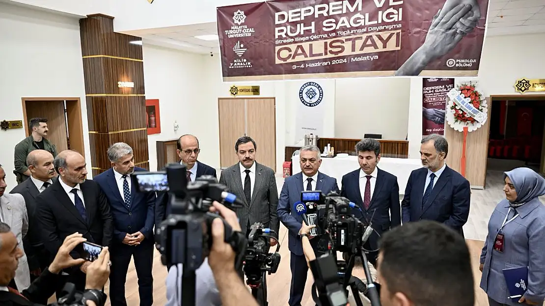 Vali Ersin Yazıcı Deprem ve Ruh Sağlığı, Stresle Başa Çıkma ve Toplumsal Dayanışma Çalıştay'ına Katıldı