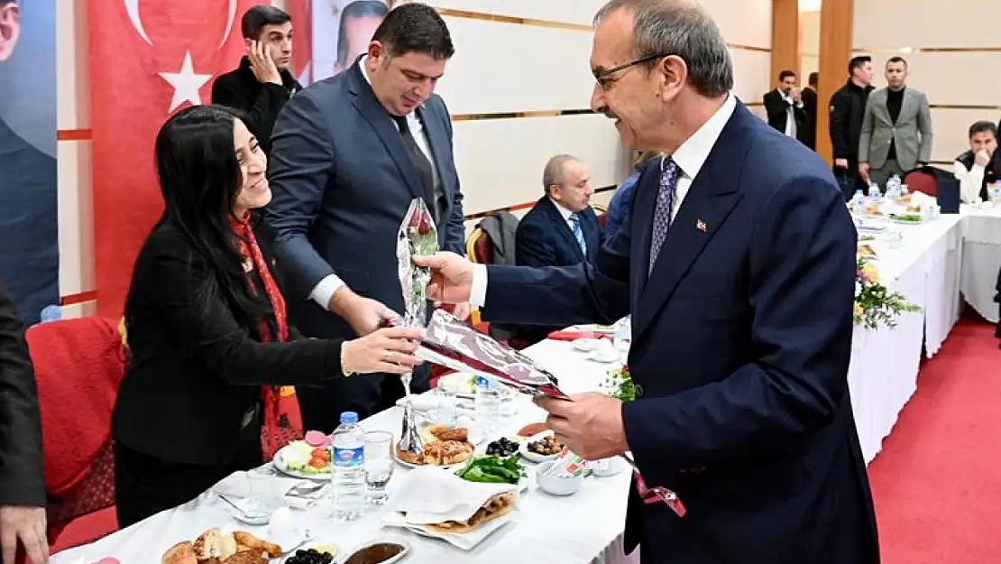 Vali Seddar Yavuz, 10 Ocak Çalışan Gazeteciler Günü'nde Basın Mensuplarıyla Bir Araya Geldi