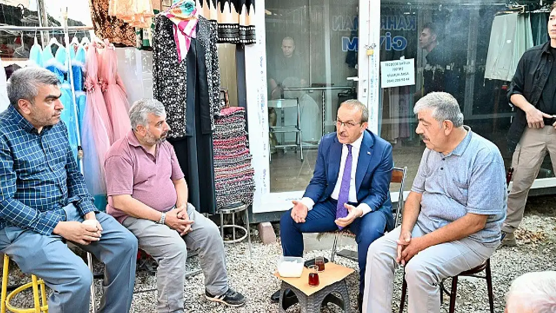 Vali Seddar Yavuz, Kışla Caddesinde İncelemelerde Bulunarak, Esnaflar İle Bir Araya Geldi.