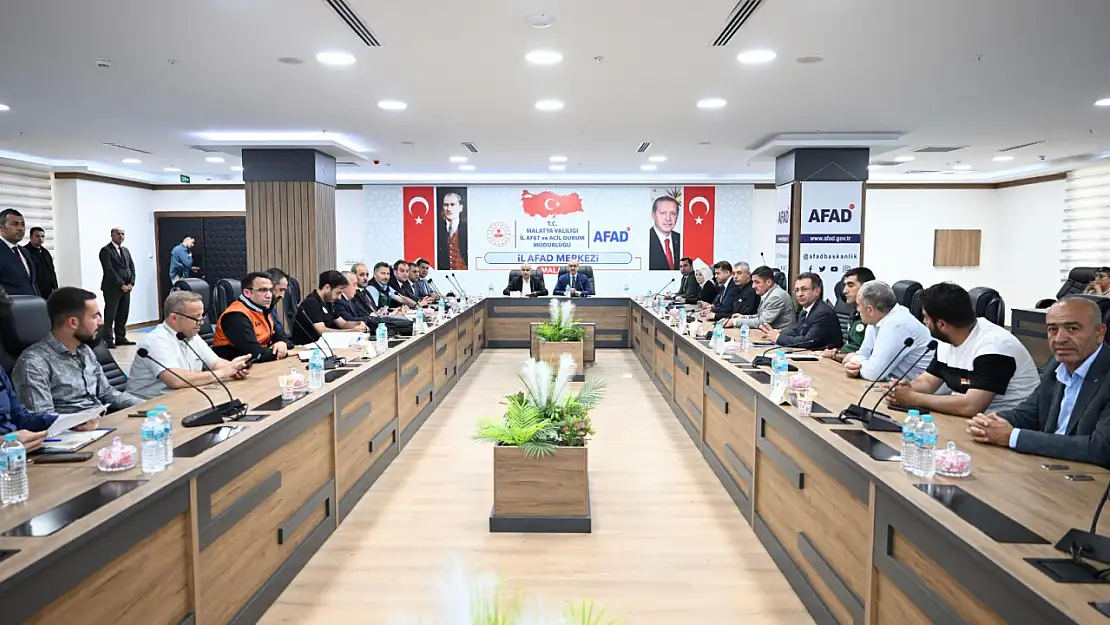 Vali Seddar Yavuz TOKİ Beton Santralleri İstişare Toplantısına Katıldı