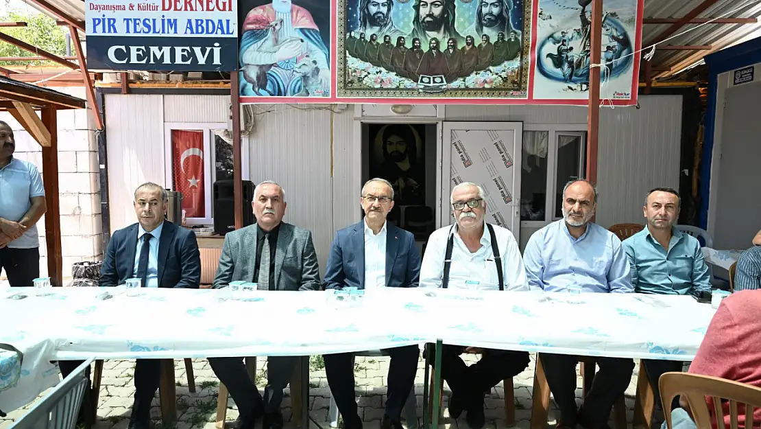Vali Yavuz  Aşure ve Lokma Etkinliğine Katıldı