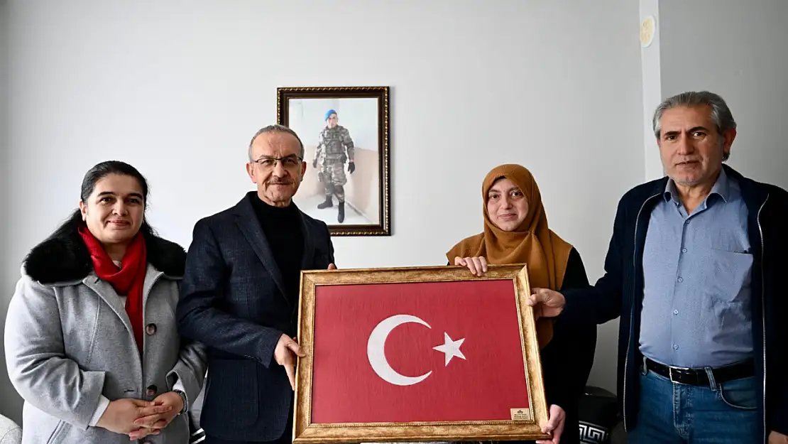 Vali Yavuz, Şehit Ailelerini, Gazilerimizi ve Engelli, Yaşlı ve Ekonomik Yoksunluk İçinde Bulunan Aileleri Ziyaret Etti