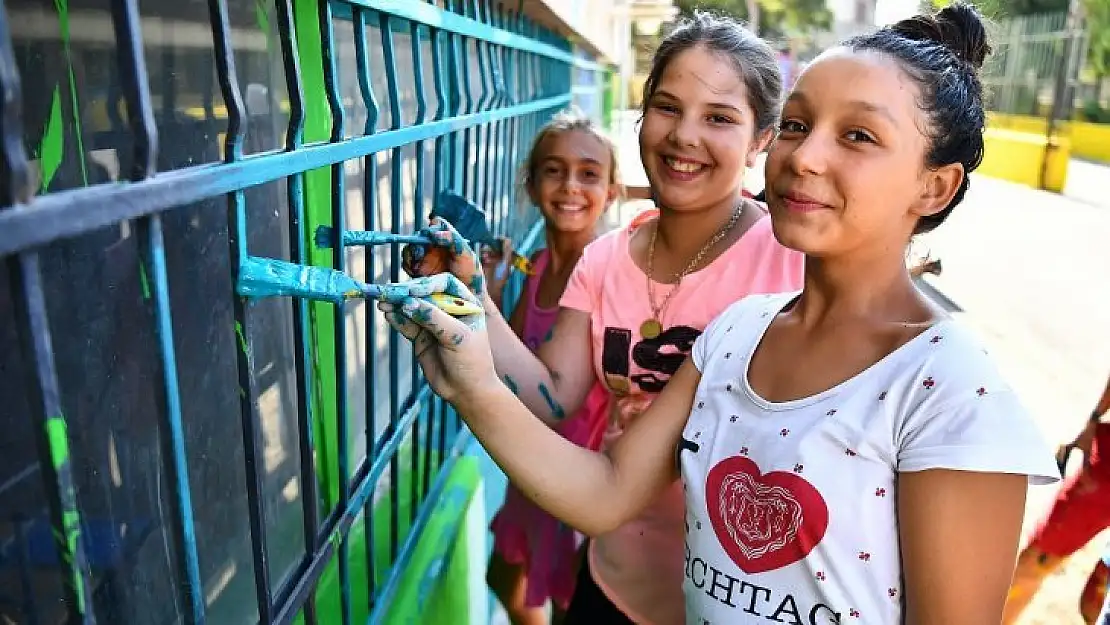 Venezüela ve Türkiye İzmir'in duvarında buluştu