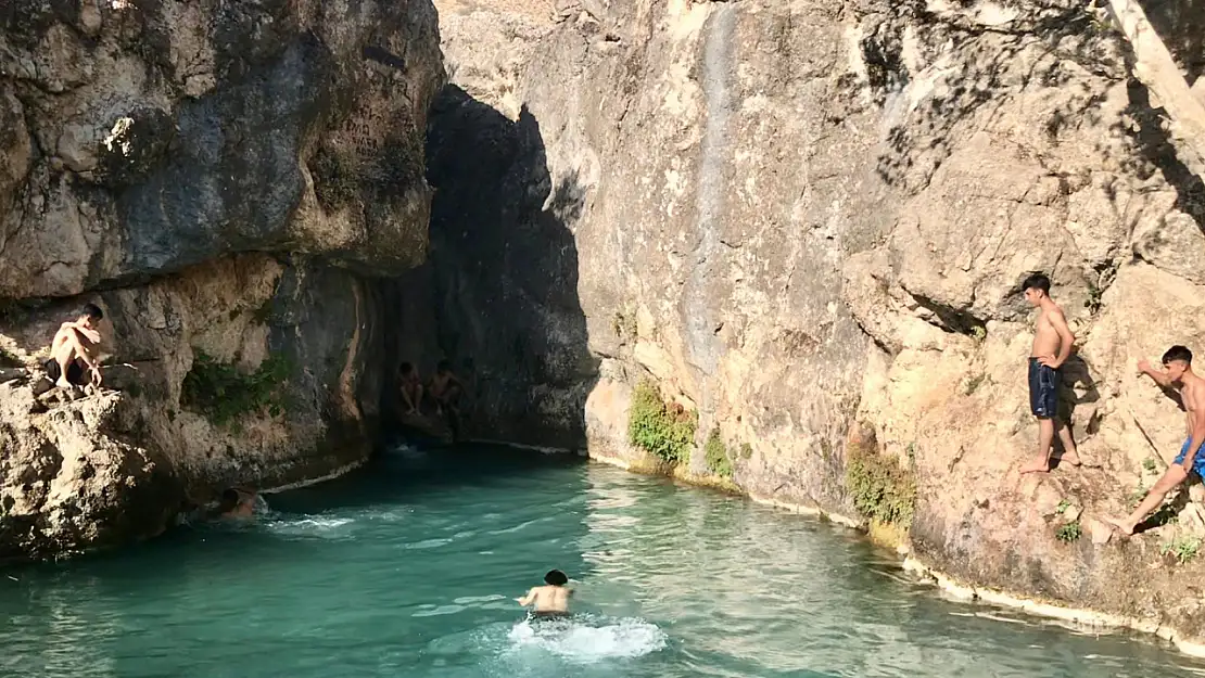 Yazıhan karasu, sıcaklarda serinlemek isteyenlerin adresi