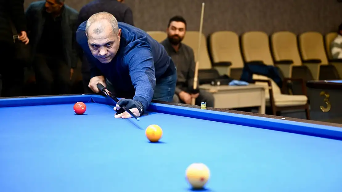 Yeşilyurt Belediyesi 3 Bant Bilardo Turnuvasında Dereceye Girenler Ödüllendirildi