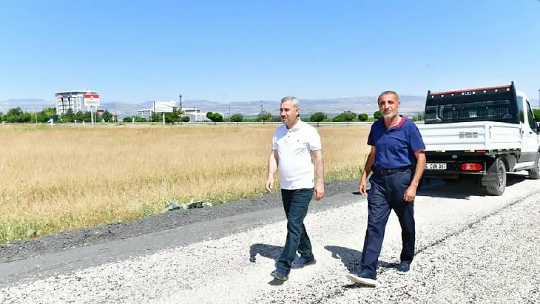 Yeşilyurt Belediyesi Ekipleri, Cafana Mahallesinin Yollarını Güvenli Hale Getiriyor