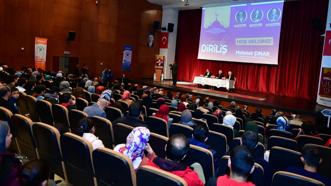 Yeşilyurt Belediyesi 'Namazla Diriliş' Konferansına Ev Sahipliği Yaptı