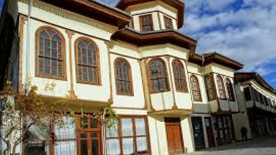 Yeşilyurt'un Tarihi ve Turistik Yerleri