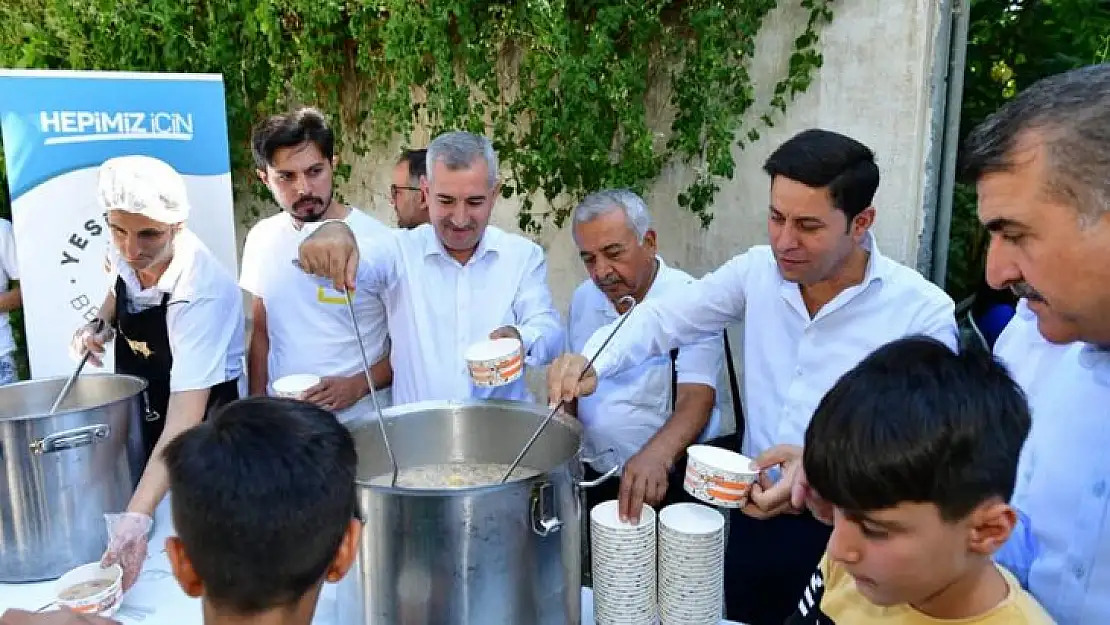 Yıl Sonu Sergisi ve Aşure Dağıtım Programı düzenlendi