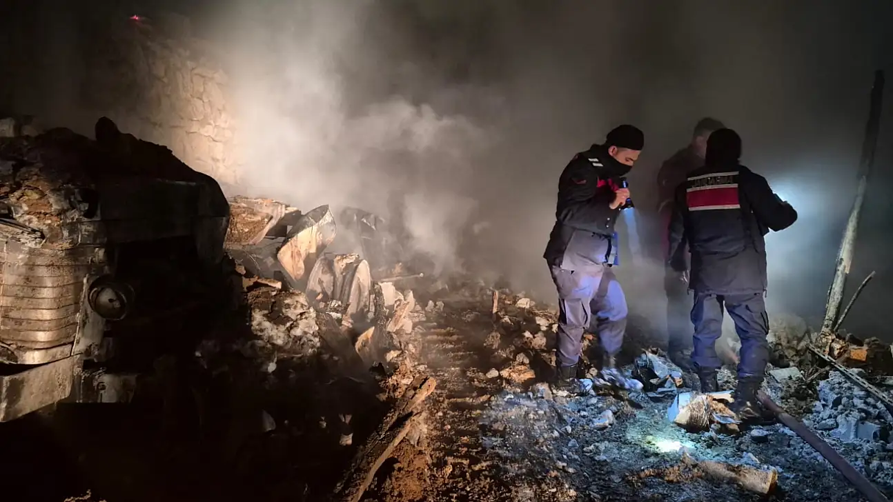 Aynı Mezrada Peş Peşe Yangınlar: Jandarma İnceleme Başlattı