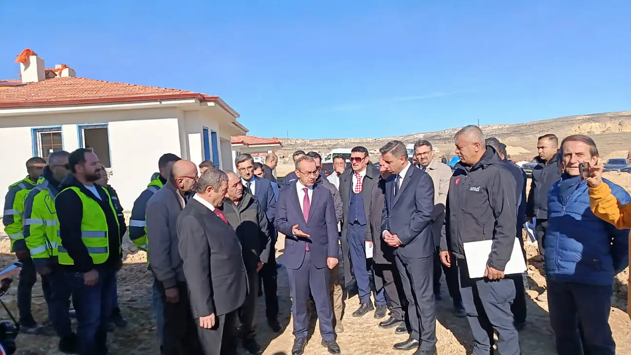 Darende Ağılbaşı'nda Yıllar Süren Bekleyiş Sona Erdi: 40 Köy Evi Hak Sahiplerine Teslim Edildi