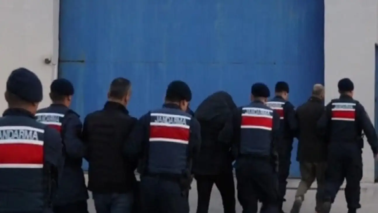 Jandarmadan 6 İlde Eş Zamanlı Operasyon: 119 Gözaltı, 311 Silah Ele Geçirildi