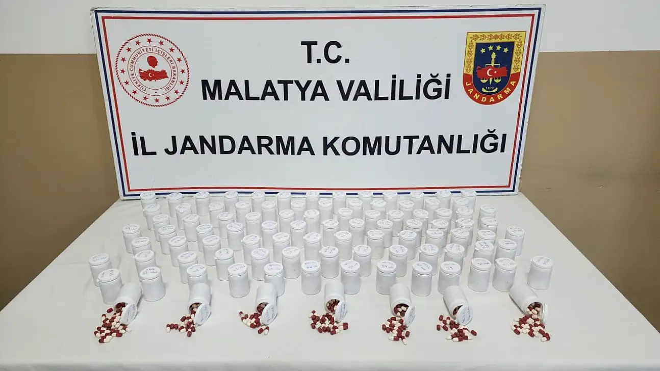 Malatya'da Jandarmadan Narkotik Operasyonu: 5 Bin 561 Sentetik Hap Ele Geçirildi