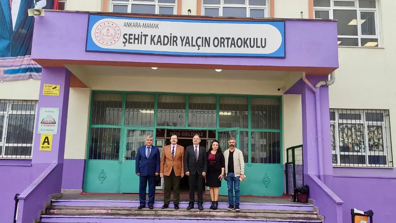 Öğretmenler Günü'ne Özel Anlamlı Program: Atatürk Çiçeği ile Saygı ve Vefa