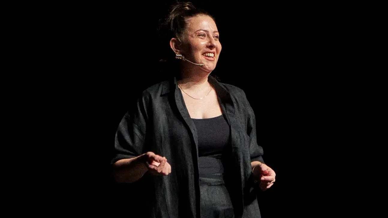 Özlem Kosif'ten Malatya'da Kahkaha Dolu Bir Akşam: 'Hayatım Yanlış Anlama'