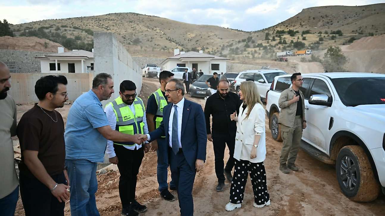 Vali Seddar Yavuz Hekimhan'da İnceleme ve Ziyaretlerde Bulundu