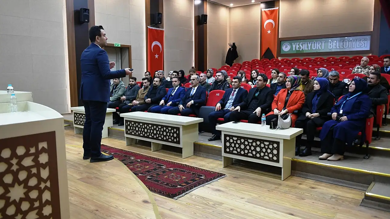 Yeşilyurt Belediyesi'nden Öğretmenlere Hizmet İçi Eğitim Desteği