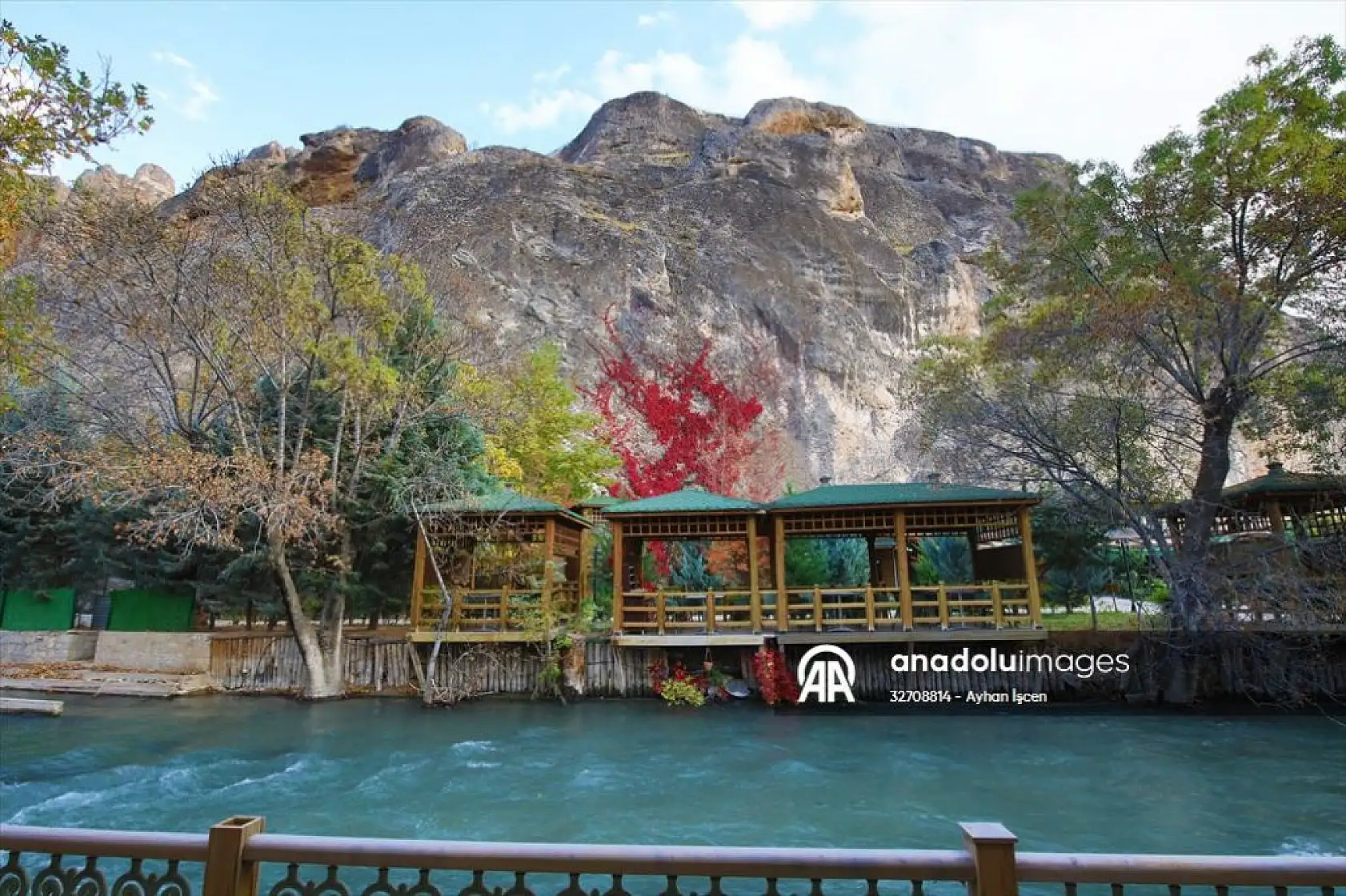 Tohma Kanyonu sonbahar renklerine büründü