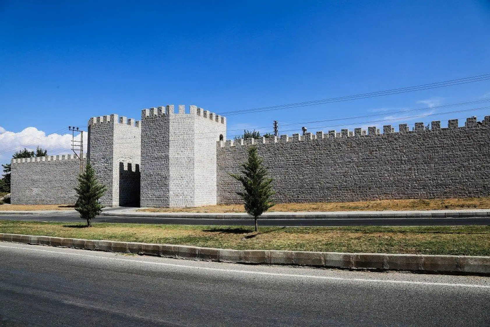 Battalgazi Kale Surları