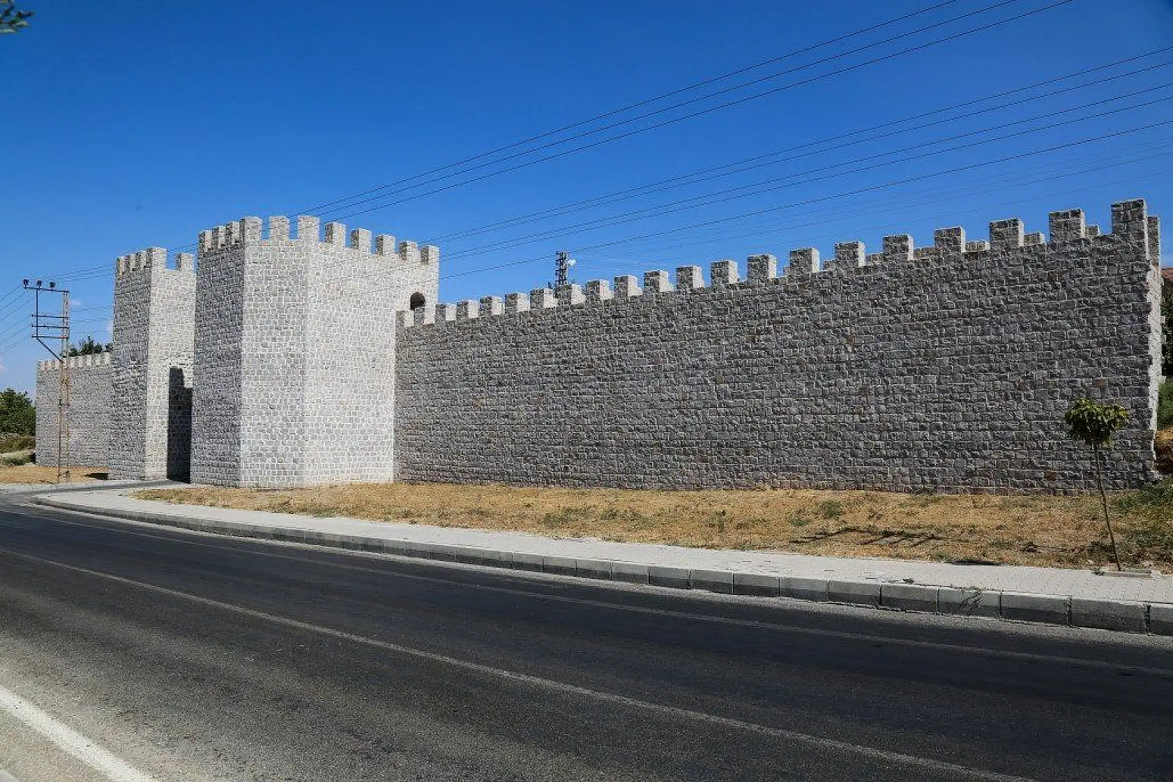 Battalgazi Kale Surları