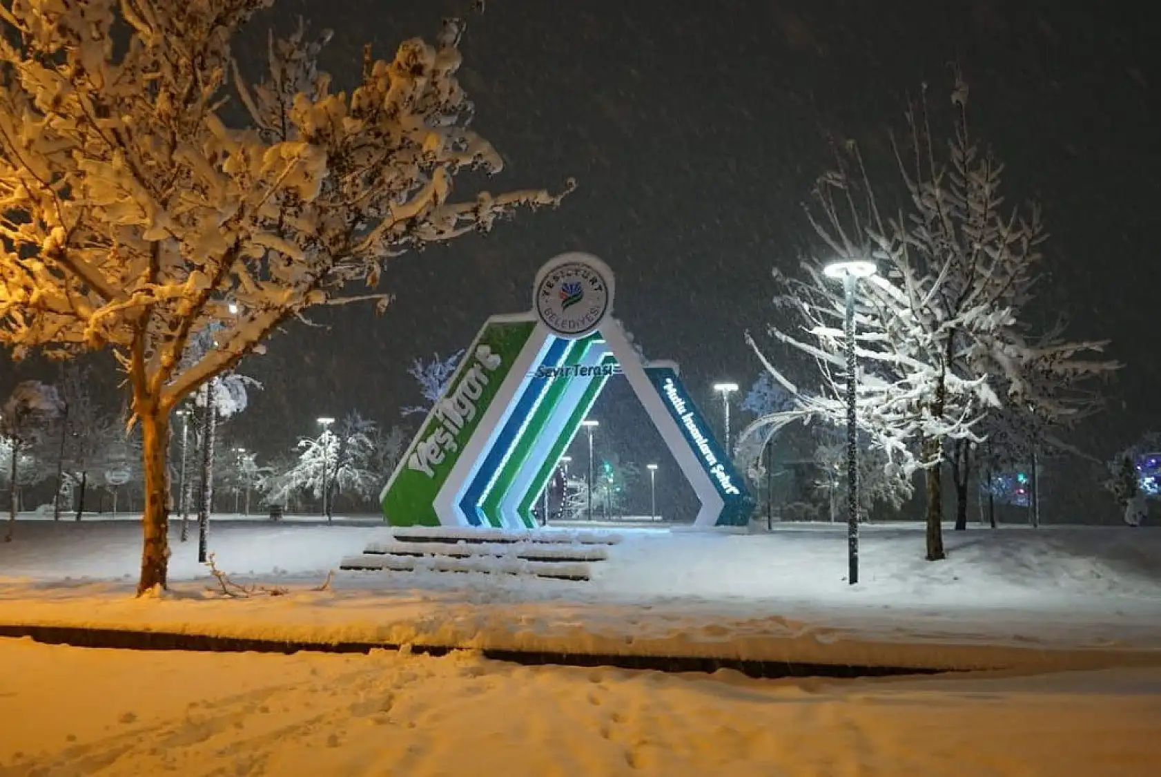 Malatya'ya Kar Yağdı, Yeşilyurt'ta Kartpostallık Görüntüler Ortaya Çıktı