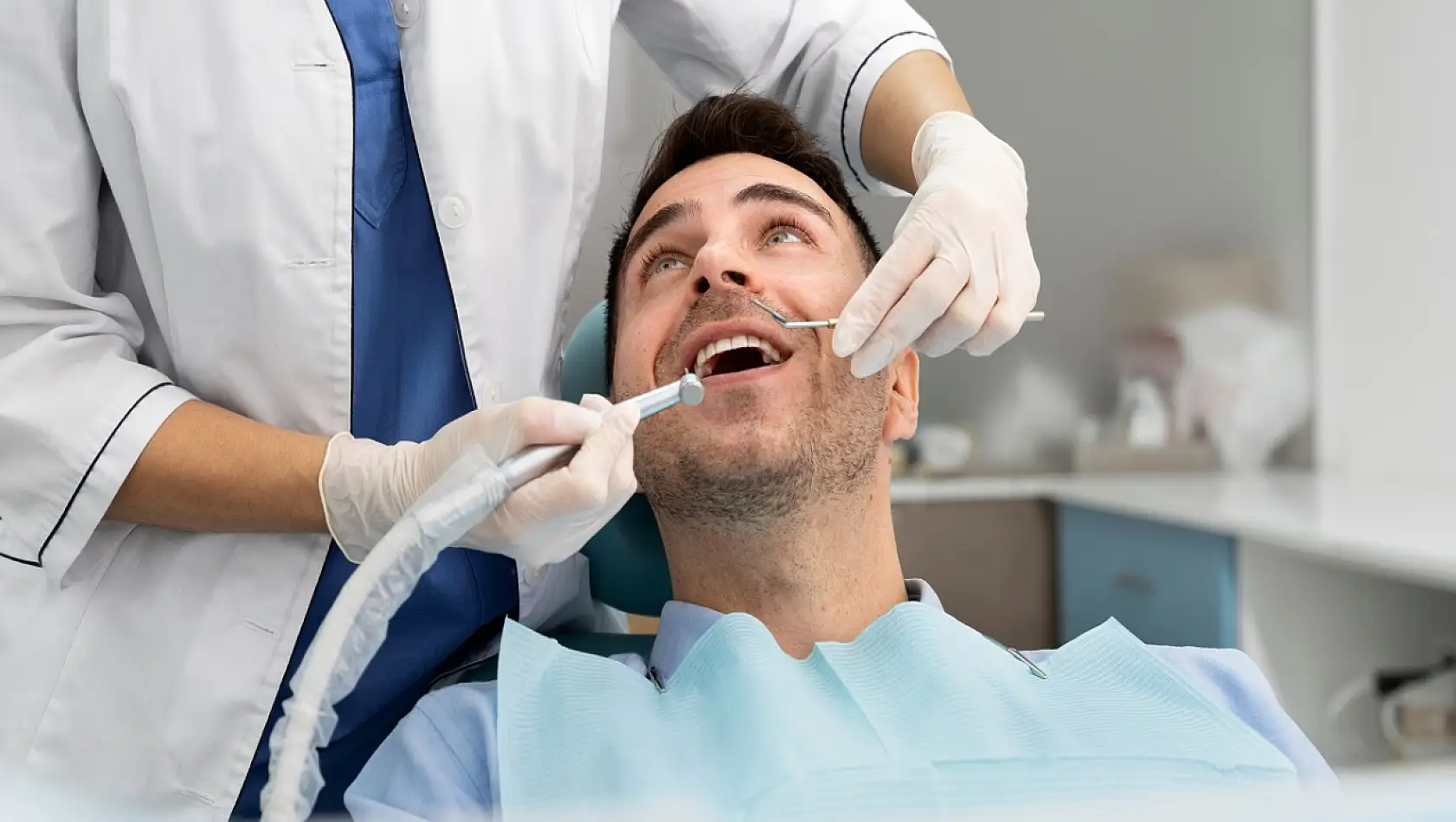 Diş Beyazlatmada En Etkili Yöntem: Ofis Tipi Uygulama